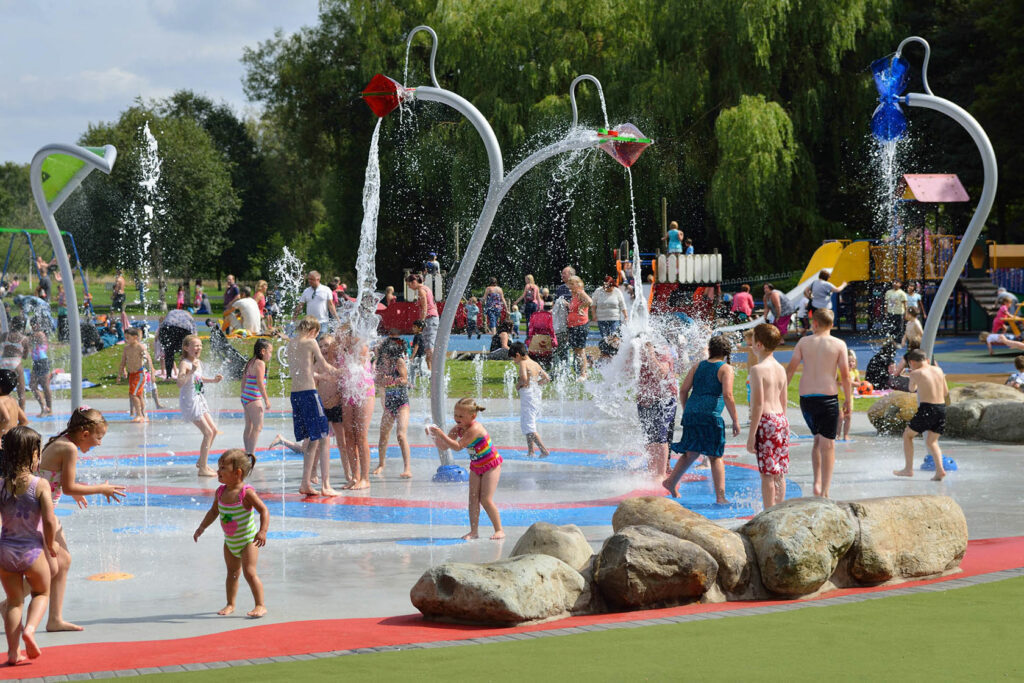 floating splash pad